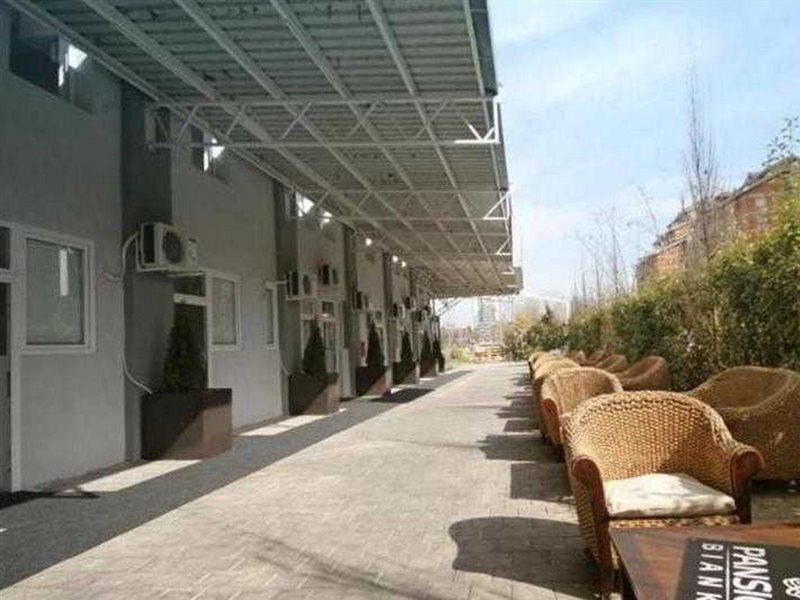 Pansion Bianko Hotel Скопие Екстериор снимка